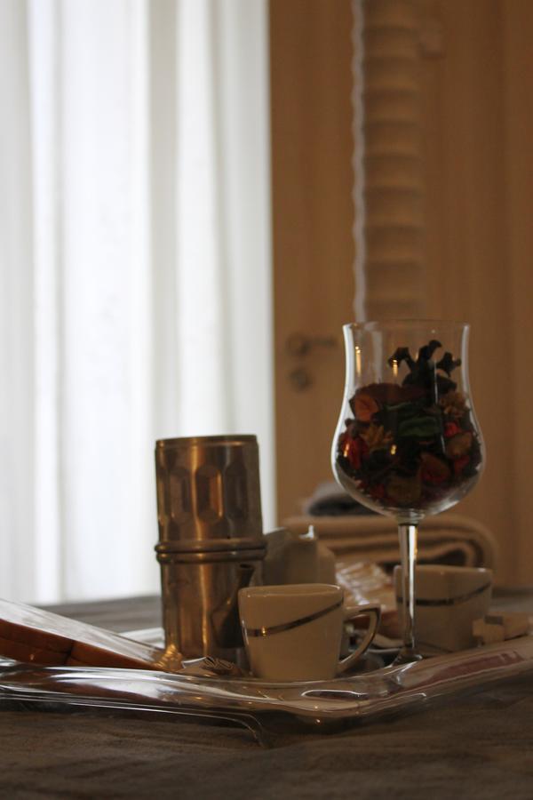 Al 68 Di Piazza Cavour Bed & Breakfast Napoli Dış mekan fotoğraf